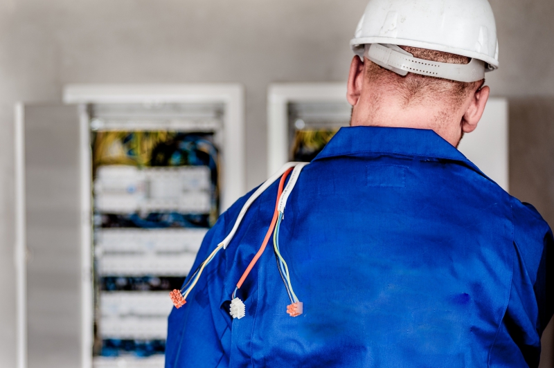 sasu-CABRIS-min_electrician-1080586